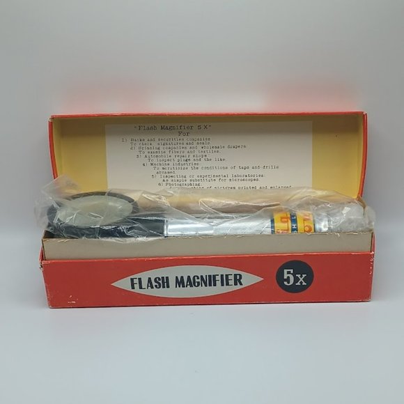 Vintage Lighthouse Flash Magnifier 5X - Picture 3 of 8